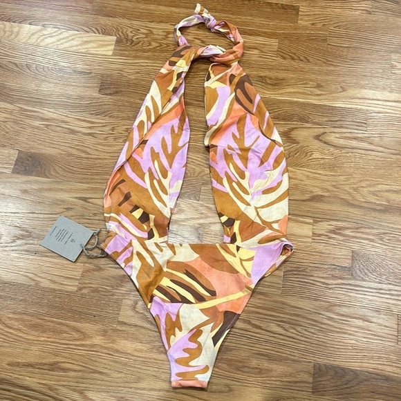 Stone Fox Swim x revolve Azalea One Piece Tropic women’s size large new w tags - Picture 4 of 6